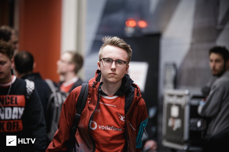 LPL明日首发名单：WEvsBLG强强对话 TES遇LGD